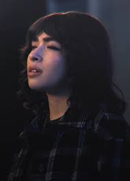 Maeve and Janae Couch Scene