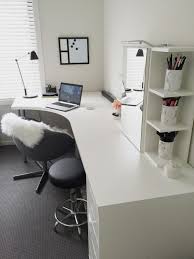 Una sedia girevole da ufficio deve rispettare standard elevati in termini di ergonomia, stabilità, resistenza e durata. Use Ikea Lillangen Mirror Cabinet As A Vanity Mirror With Storage Ikea Hackers Idee Arredamento Camera Da Letto Idee Camera Da Letto Camera Da Letto Idee