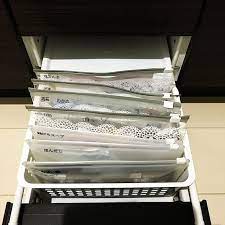 見習いたい 収納上手さんのキッチン引き出し仕切り実例集 調味料 収納 キッチン 収納 100均 引き出し キッチン収納術