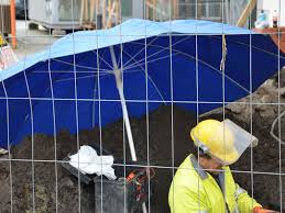 Parasol professionnel pluie et soleil. Parasols Et Parapluies De Chantier Ou Pour Soudeur Beau Fort