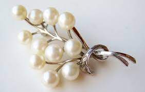 vintage 40s japanese mikimoto style genuine pearl sterling etsy sterling silver brooch pearl necklace wedding pearl sterling silver