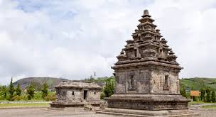 Pemerintah jadi sebenernya gue gak full setiap hari syuting di dieng, berhubung gue sedang masa liburan kuliah, jd. The Matted Mystery Of The Dieng Plateau Latitudes
