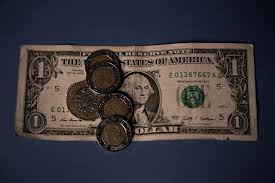 Trump revive al superpeso; se aprecia 13.1% en un año