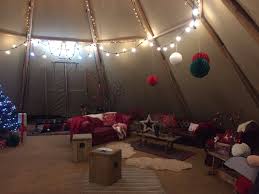 Festive holiday table decoration ideas under $20 20 photos. Our Christmas Parties Are In Tents Events Under Canvas