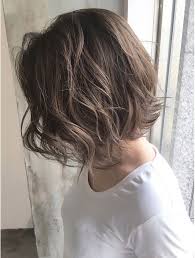 リヴ オオサカ liv osaka liv 前下がりショート デジタルパーマでウェーブ hiro ヘアスタイル 髪型 ボブパーマ