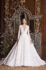 Auch die nachfrage nach second hand brautkleidern ist in den letzten jahren immer weiter gestiegen. Sehen Sie Hier Wunderschone Langarm Brautkleider Zum Verlieben Schone Designs Perfektes Brautkleid Kleider Hochzeit Braut