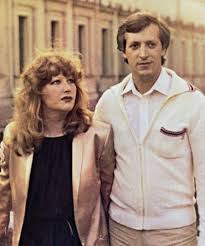 Полная биография аллы пугачевой, последние новости, связанные с певицей, а также алла пугачева — народная артистка советского союза и человек, которого не перестают обсуждать. Pugacheva Alla Borisovna Biografiya Novosti Foto Data Rozhdeniya Press Dose Personalii Globalmsk Ru