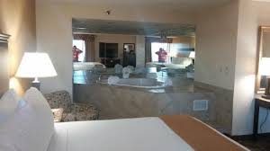 This hotel is 3.3 mi (5.3 km) from woodfield mall and 3.9 mi (6.2 km) from schaumburg medieval times. Wirlpool Suite Picture Of Radisson Hotel Schaumburg Tripadvisor