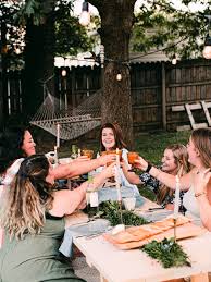 Friends are having a dinner party at home. 100 Dinner Party Pictures Download Free Images On Unsplash