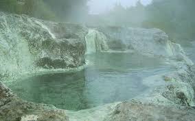 Petriolo terme è una frazione del comune di monticiano in provincia di siena e la sua fama è inscindibilmente legata a quella dei suoi bagni termali, famosi nel corso dei secoli quanto gettonati attualmente da vacanzieri di ogni nazionalità. Le Terme Libere Del Petriolo In Vacanza All Argentario