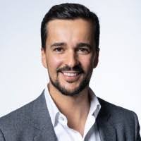 Fernando Diez's Instagram, Twitter & Facebook