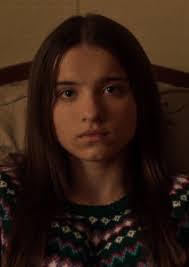 Lisa Castle's Instagram, Twitter & Facebook