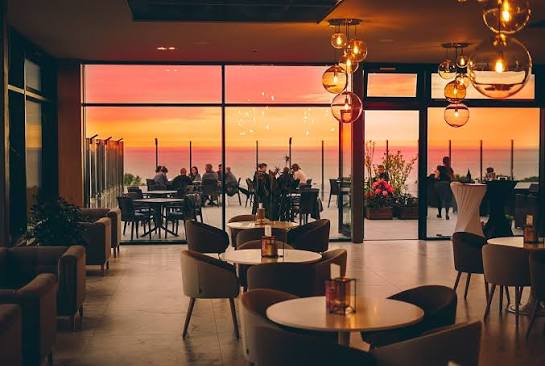Nostalgia Cafe & Cocktail Bar — Bar / klub w Kołobrzegu