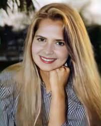 😍 Así luce la protagonista de “Topacio” a sus 60 años: La actriz Grecia  Colmenares se enamoró a todo un continente en la década de los 80 y tras  desaparecer de la