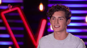 Karol sevilla 🔵 on instagram: Emilio Osorio Emilio Celebridades Fondos De Pantalla Divertidos Para Iphone