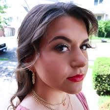 Patricia Viscomi's Instagram, Twitter & Facebook