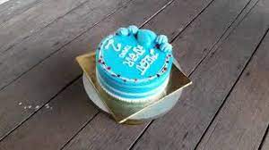 Adam shakir memang impikan sebuah kek padang bola.complete with the tiang gol n d players. Aktiviti Pkp 3 Contoh Deko Mudah Menggunakan Freshcream Kek Birthday Cake Decorating At Home 0069 Youtube