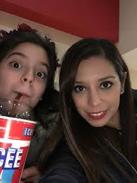 Parece que ha pasado un pestañeo, un instante… el mejor suspiro de mi vida.  Han pasado 19 años y muchas aventuras desde que llegaste. Ya estás en la  universidad, construyendo tu propio