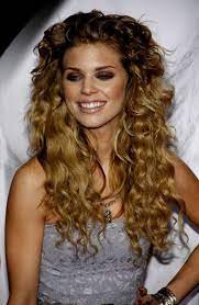 Annalynne Mccord Long Curls Long Curls Curly Hair Styles Annalynne Mccord Hair