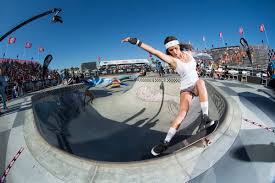 Yndiara empezó a practicar el surf en su ciudad natal. Vans Park Series Auf Twitter Pedro S Homie Yndiara Asp Will Be Competing In The Women S Contest In Malmo