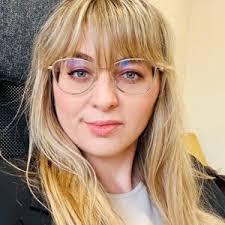 Barbara Wrona's Instagram, Twitter & Facebook