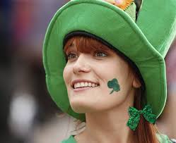 7 Pieces Faux Leather Sheets Saint Patrick Day Saint Patrick Day Clover  Green Hat Leather Fabric Sheets for Earrings Hair Bows Crafts Decoration 8  x 14 Inch : Amazon.de: Home & Kitchen