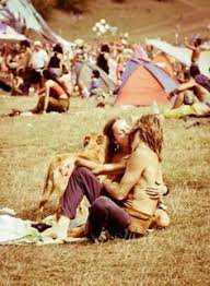 Jefferson airplane were scheduled as the headliner for saturday, the second day of woodstock, but finally started in sunday morning around 8.00 am (or earlier). 900 Woodstock Ideas Woodstock Woodstock 1969 Woodstock Festival