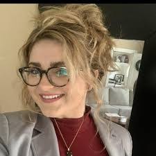 Denise Raines's Instagram, Twitter & Facebook