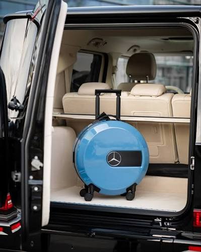 Travel like a G. 💙 Statement piece for true fans: the G-Class trunk in the iconic spare wheel cover design brings the spirit of the Mercedes-Benz G- Class right to the gate. Discover