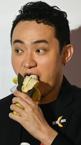 What is art? 🤷🏽‍♂️ Is a $6.2m banana art? 🍌🤯