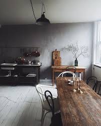 7 Inspirations For A Wabi Sabi Interior Vieille Table En Bois Deco Maison Et Table A Manger En Bois