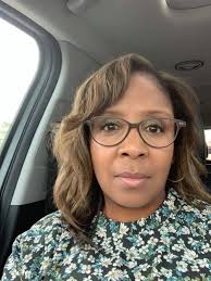 Glow in the dark star bead nails