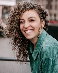 Lenore Sanford's Instagram, Twitter & Facebook