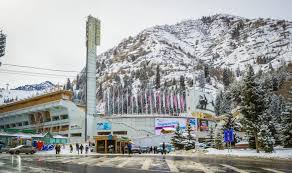 Die giusti schwestern stellen den neuen kultschuh vor. Skiing In Kazakhstan A Guide To Skiing In Shymbulak Ski Resort In Almaty Journal Of Nomads