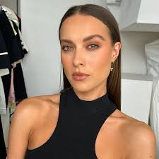 A belated back to work post but I missed you Sydney 🤍🇦🇺 #makeupbymichal