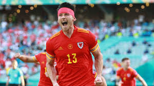 Barnsley kieffer moore crazy him think want bristol managers striker wouldn linked said again action getty football. Mda54z3dxn37cm