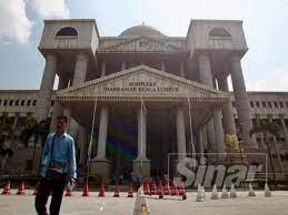 Menurut perintah mahkamah tinggi malaya di kuala lumpur mengenai perintah jualan bertarikh 30/05/2018 dan perintah bertarikh 03/09/2018 dan di bilik lelong, bahagian pelaksanaan, aras 2, sayap kiri. Mahkamah Kl Nafi Hakim Dijangkiti Covid 19