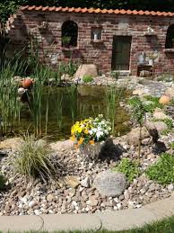 Pin Von Hana Hodicka Auf Venkovni Krby A Terasy Steinmauer Garten Garten Garten Landschaftsbau