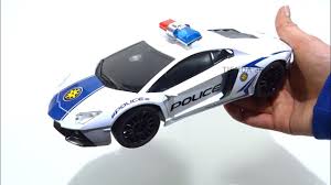También es una actividad divertida en la que puedes crear un vínculo con tus asegúrate de que el nudo quede en el interior de la tapa. Carro De Juguete Lamborghini Policia Control Remoto Recargable Luces Led Police Rc Car Youtube
