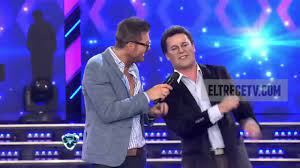 José maría listorti, larry de clay, sergio gonal, pachu peña, rodrigo vagoneta, carna y roberto peña estuvieron al lado del animador. Showmatch 2014 Roberto Pena El Hombre De Las Mil Caras Youtube