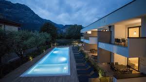 Wer die mächtigen massive der dolomiten richtung süden verlässt, erreicht in gut einer stunde mit dem nördlichen ufer des gardasees ein mediterranes paradies. Ferienwohnung Mit Pool Am Gardasee Siglinde Fischer