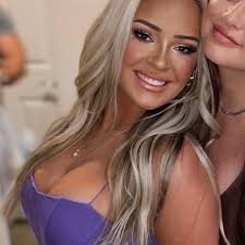 ABIGAIL REEVES (@abbyreevess) • Threads, Say more