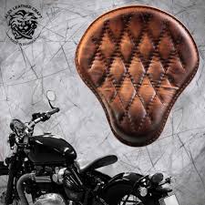 However, it looks great on the bike as well!! Triumph Bonneville Bobber Seat Since 2016 Standard Vintage Brown V3