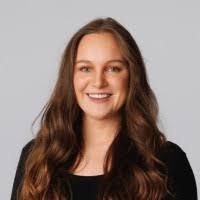 Kim Goering's Instagram, Twitter & Facebook