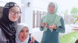 Ia dibintangi oleh hafreez adam dan emma maembong. Pencuri Cinta Kelas Satu Behind The Scene Youtube