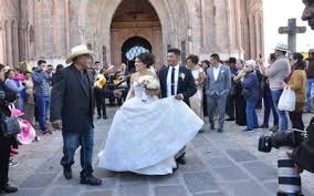 Invitaciones de boda bonitas y originales❤, más de 4.000 modelos, detalles de boda y bautizo al mejor precio invitaciones y detalles para bodas y comuniones. Regresaran Bodas A San Miguel De Allende A Finales De Agosto Noticias Locales Policiacas Sobre Mexico Y El Mundo El Sol De Salamanca Guanajuato