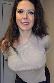 I'm single old woman also looking for a old man to be with and spend the  rest of my life with please I hate game and I'm not here to play games