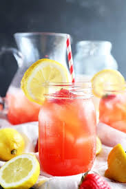 A quick combo of a strawberry simple syrup, freshly squeezed lemonade, and vodka is your answer to the best party cocktails! Vodka Strawberry Lemonade Recipe Cake N Knife