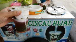 Inilah es cincau hijau khas bandung, salah satu jajanan minumas es yang paling disukai masyarakat. Segar Alami Es Cincau Hijau Yang Menyejukan Dahaga Pontianak Street Food Youtube