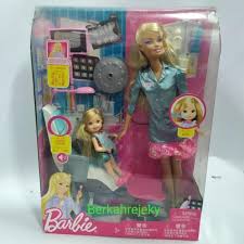 Special edition barbie & kelly easter garden hunt gift set 12 and 4 figure includes the easter garden hunt game! Jual Barbie And Kelly Be A Dentist Dokter Gigi Jakarta Timur Aldevaro Toys Tokopedia